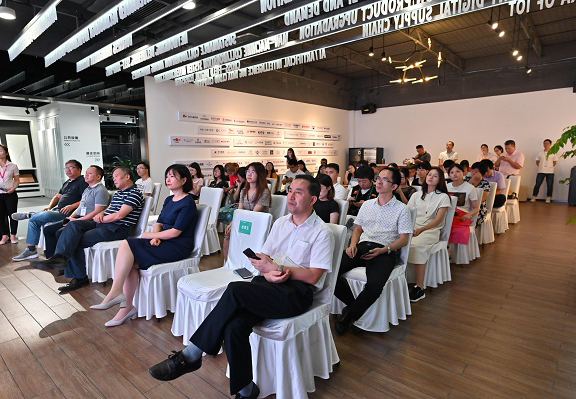 34÷ɽղ(hu)չ(hu)(j)߀O(sh)b(jing)