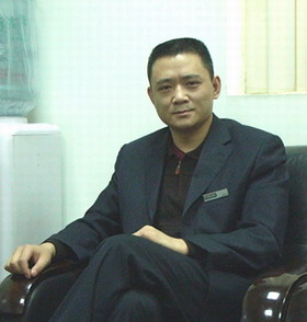 浪鯨潔具副總經(jīng)理梁欽