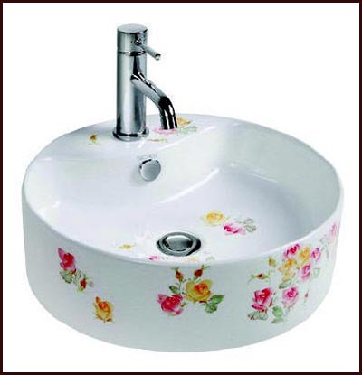 手繪花卉潔具精心妝點個性衛(wèi)浴間