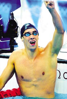 摘下首金打破世界紀錄 菲爾普斯果然太有才