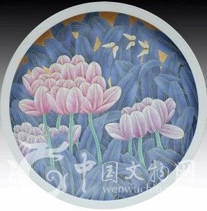 作品名稱:郁金香 現(xiàn)收藏于藏樂閣當(dāng)代名家陶瓷藝術(shù)館