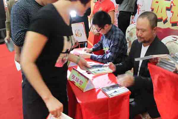 ������&bull;�ɴu���H���Ǐ����Ѳ�غ��ۻ��(d��ng)�A�M��Ļ