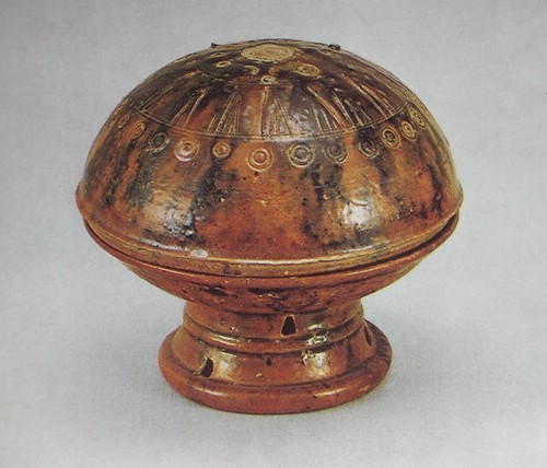 統(tǒng)一新羅中期三彩高足杯 全羅南道出土 統(tǒng)一新羅中期三彩高足杯 全羅南道出土