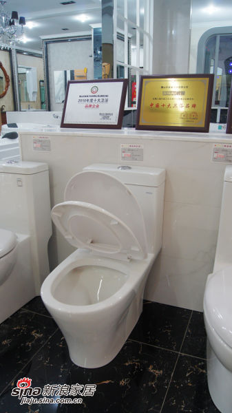 馬桶蓋和馬桶圈都有阻尼效果 馬桶蓋和馬桶圈都有阻尼效果