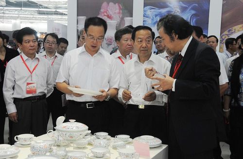 第11屆中國(guó)(淄博)陶博會(huì)開(kāi)幕 齊風(fēng)陶韻演繹陶都魅力