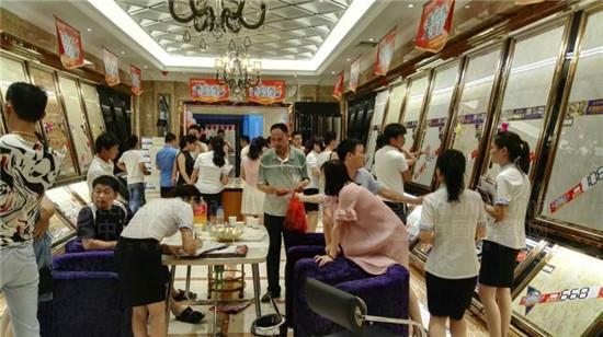 業(yè)主選購?qiáng)W米茄大理石瓷磚