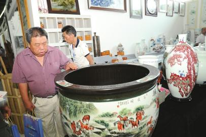 點(diǎn)擊查看大圖 匯聚陶瓷的世界走向世界的陶瓷