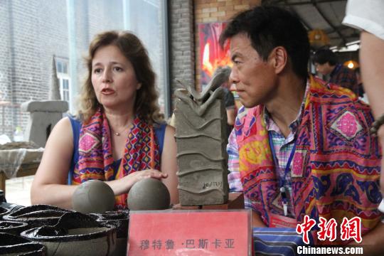 �������ˇ�g(sh��)��������&middot;��˹��������ӛ�ߵĲ��L�������� �z