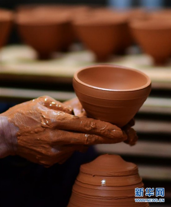 (XHDW)(8)重?zé)ㄉ鷻C(jī)的建盞工藝