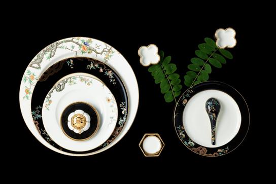 國宴瓷亮相《舌尖3》 設計師黃春茂:高品質也要大眾化 國宴瓷亮相《舌尖3》 設計師黃春茂:高品質也要大眾化